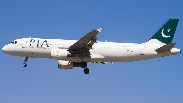 AP-BLV:Airbus A320-200:Pakistan International Airlines